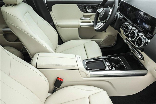 New 2026 Mercedes-Benz GLA 250 4MATIC image 27