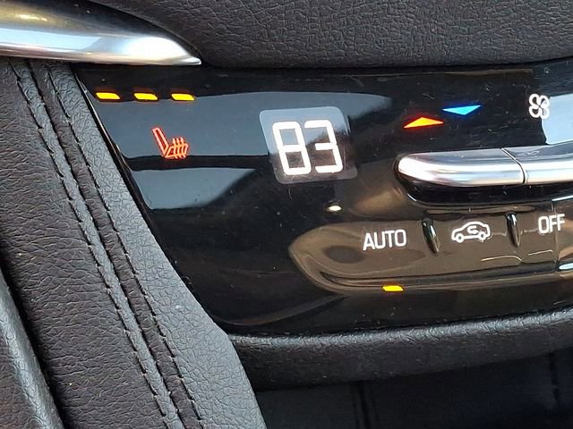 Certified 2022 Cadillac XT5 Premium Luxury w/ LPO, Radiant Package image 22