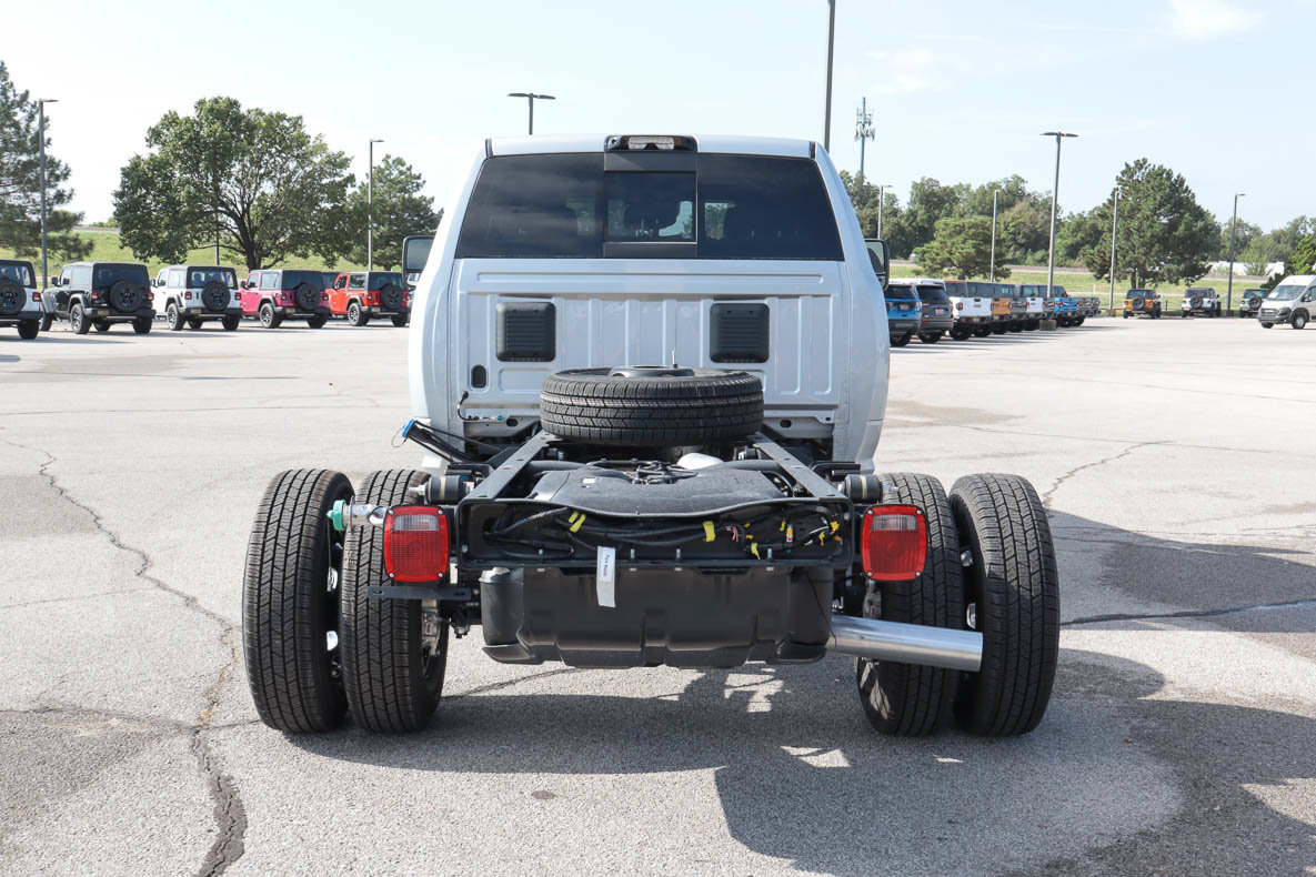 New 2027 RAM 3500 Tradesman AWD/4WD image 5