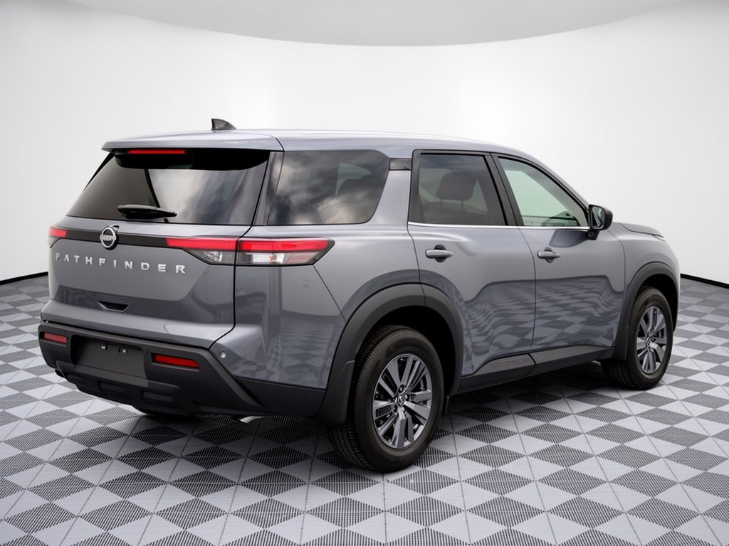 Used 2025 Nissan Pathfinder S FWD image 9