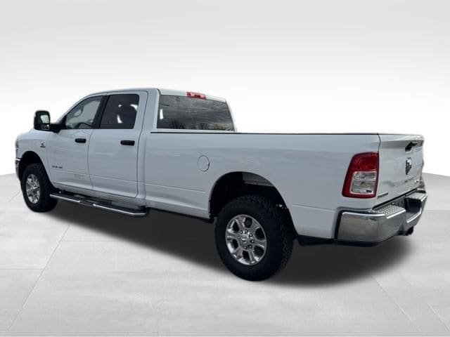 Used 2024 RAM 3500 Big Horn AWD/4WD image 35