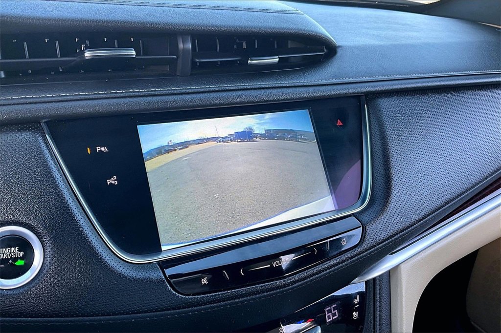 Used 2018 Cadillac XT5 Premium Luxury w/ Driver Assist Package image 23