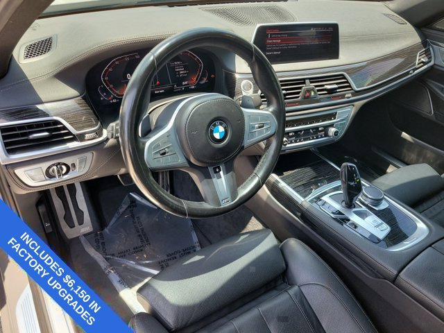 Used 2022 BMW 740i w/ M Sport Package RWD image 20