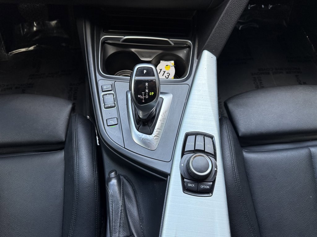 Used 2016 BMW 328i Sedan w/ Driver Assistance Package image 27