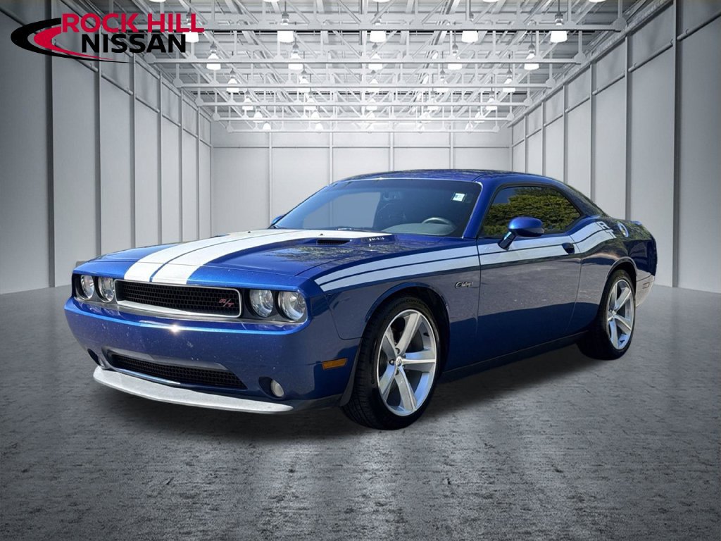 Used 2012 Dodge Challenger R/T RWD image 3