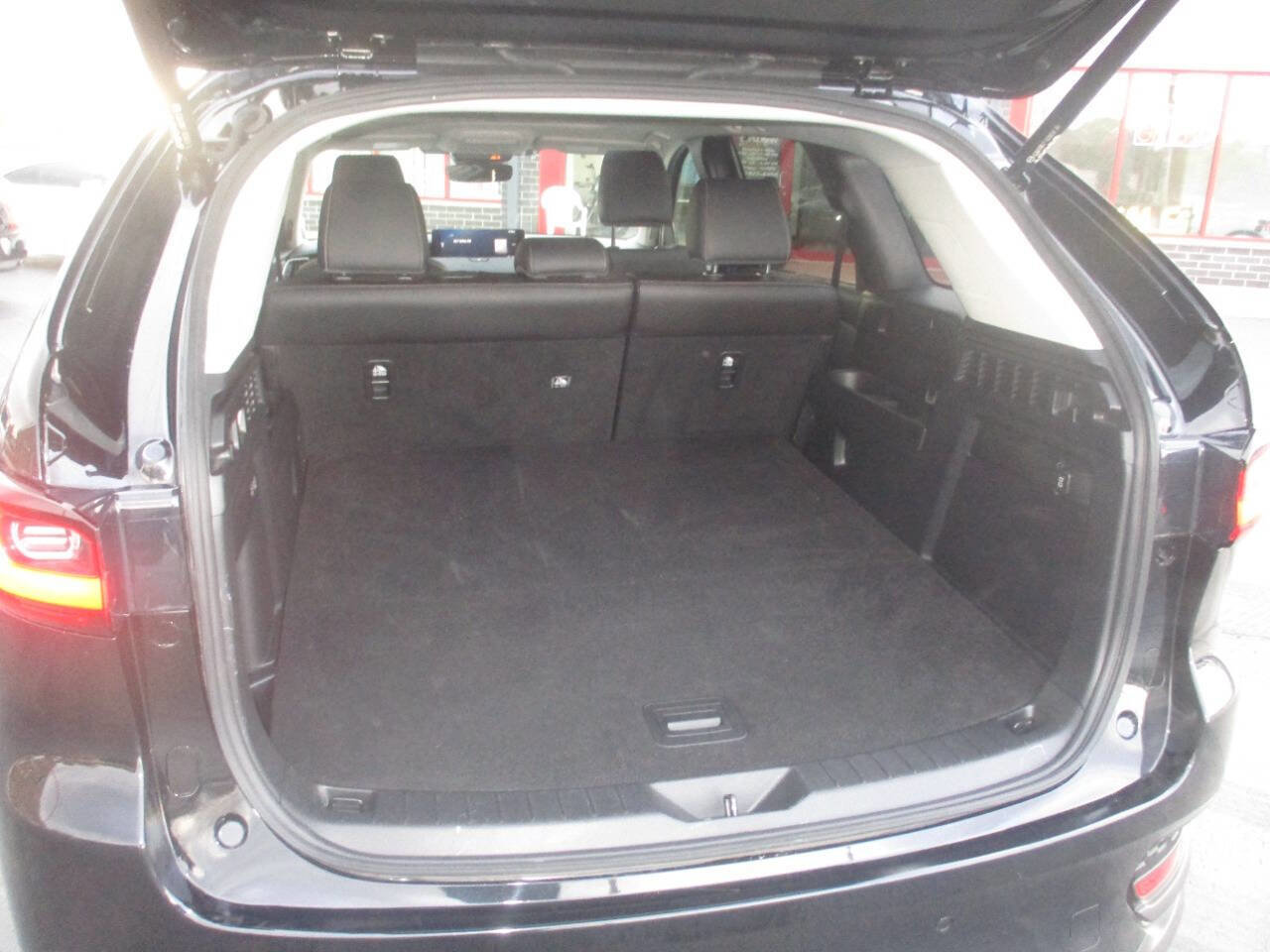 Used 2025 MAZDA CX-70 3.3 Turbo w/ Preferred Package image 11