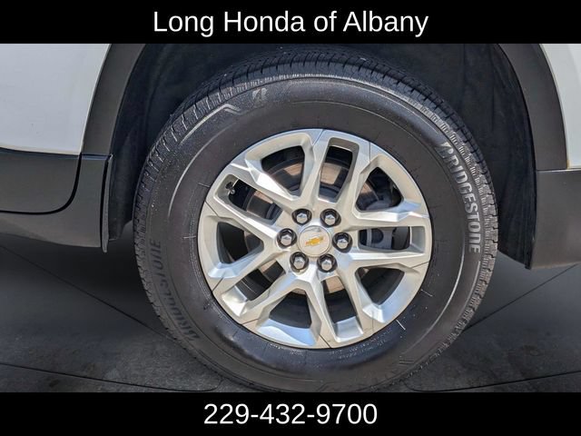 Used 2021 Chevrolet Traverse LT FWD image 13