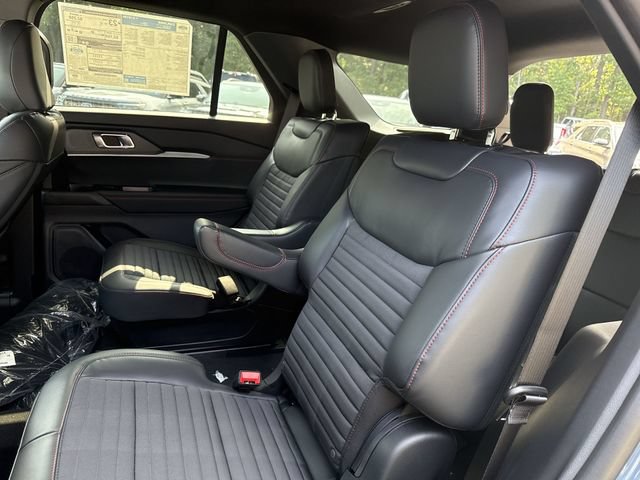 New 2026 Ford Explorer ST-Line w/ ST-Line Street Pack AWD/4WD image 23