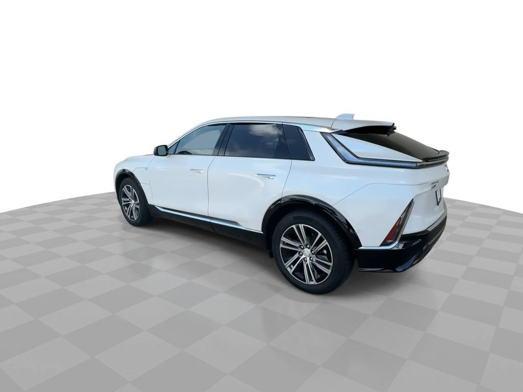 Certified 2024 Cadillac Lyriq Luxury w/ LPO, Floor Liner Package AWD/4WD image 6