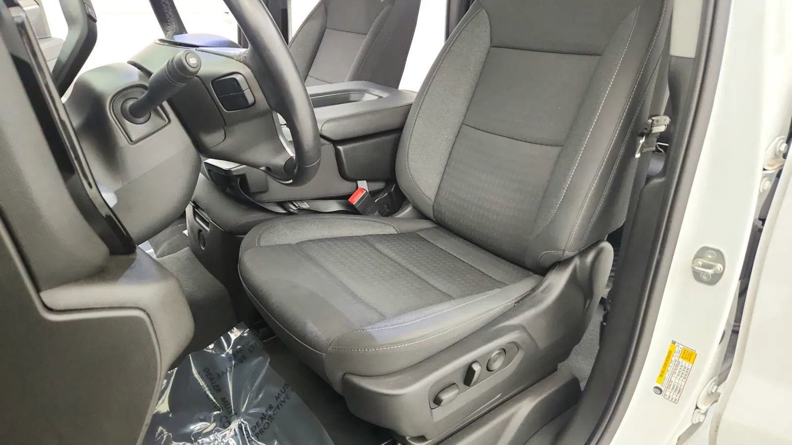 Used 2022 Chevrolet Silverado 1500 LT image 22