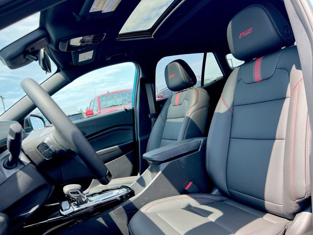 New 2026 Chevrolet Trax RS w/ Sunroof Package FWD image 17