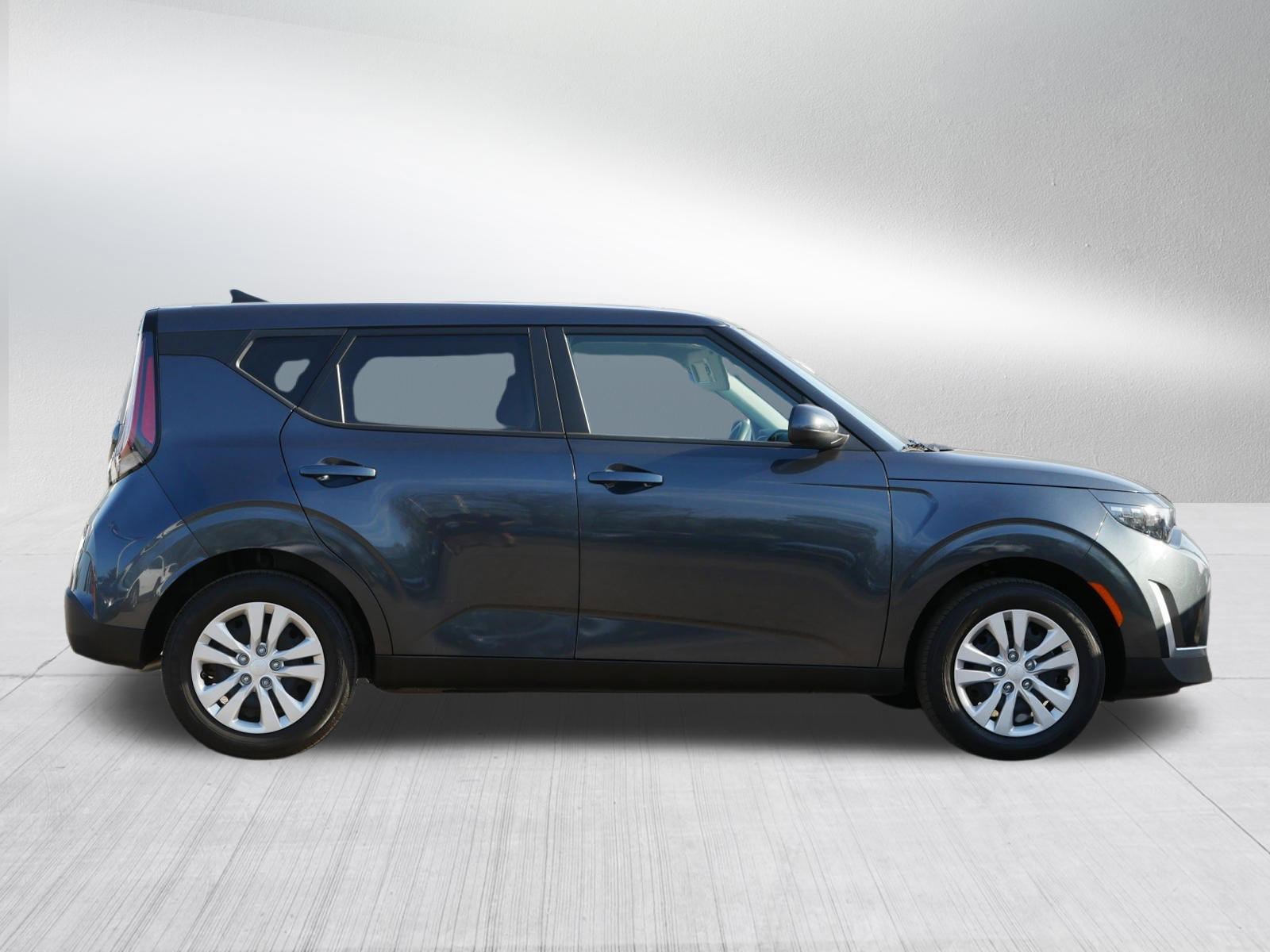 Certified 2025 Kia Soul LX FWD image 8