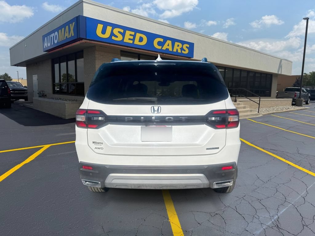 Certified 2023 Honda Pilot Touring image 6