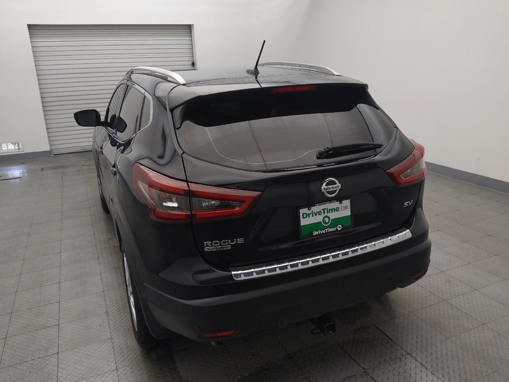 Used 2020 Nissan Rogue Sport SV FWD image 6