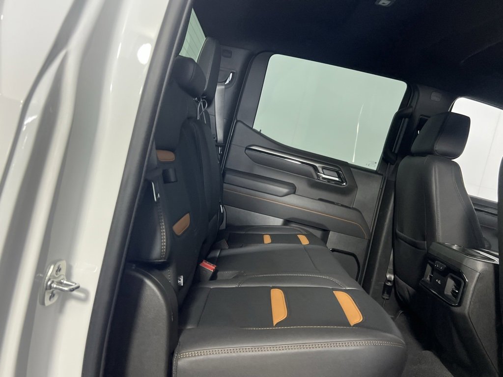 Used 2025 GMC Sierra 1500 AT4 image 26
