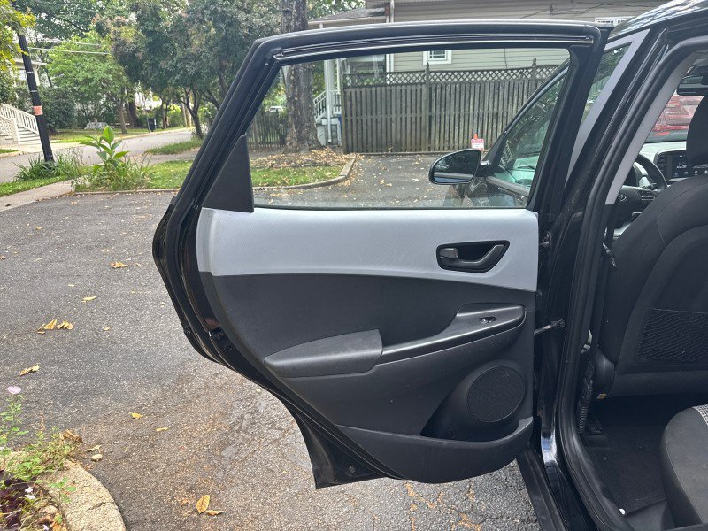 Used 2020 Hyundai Kona SE FWD image 13
