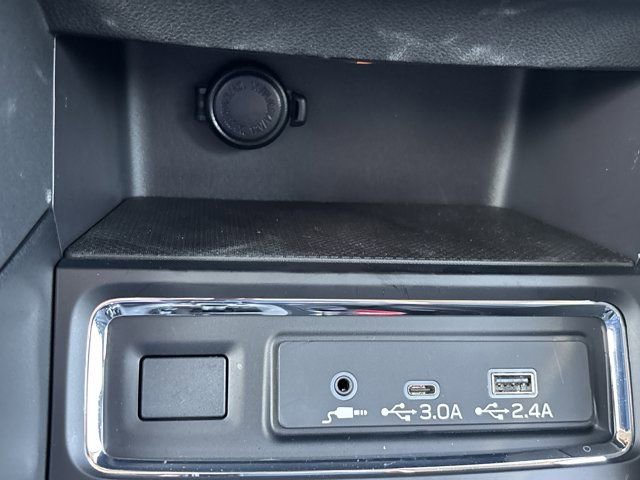 Used 2026 Subaru Ascent Premium image 34