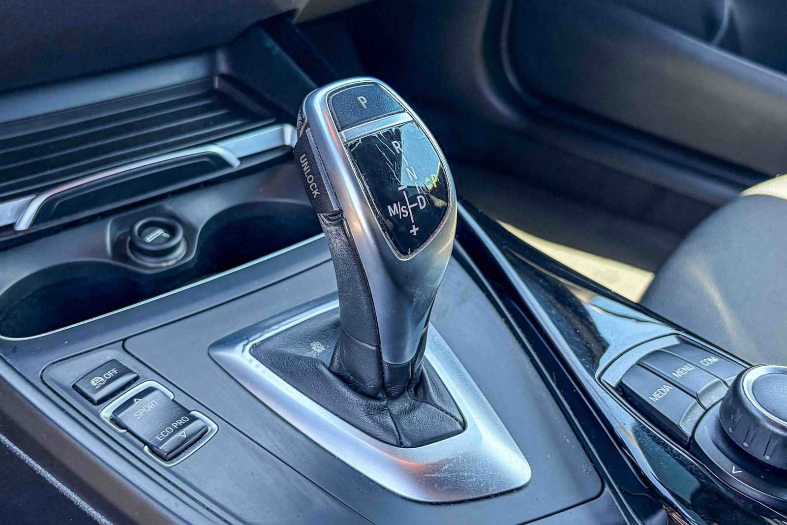 Used 2018 BMW 230i Convertible RWD image 18