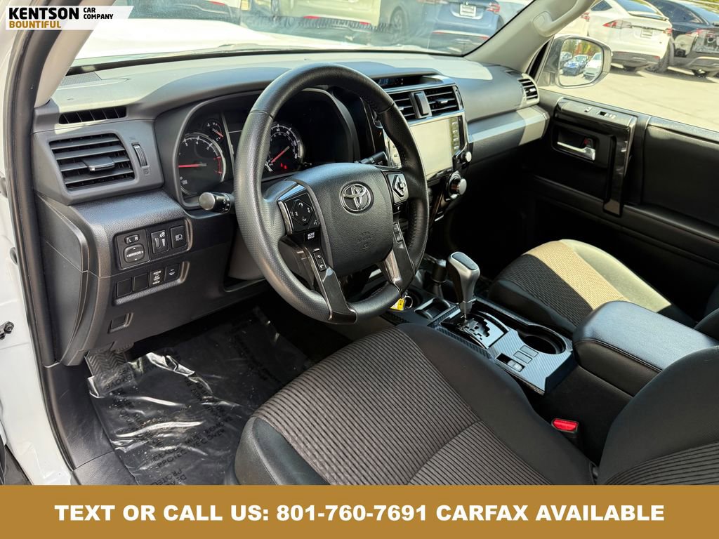 Used 2024 Toyota 4Runner TRD Off-Road AWD/4WD image 30