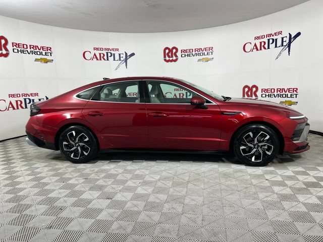 Used 2025 Hyundai Sonata SEL FWD image 8