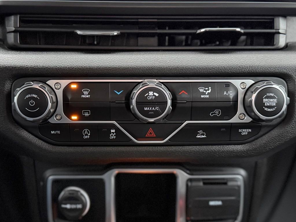 Used 2024 Jeep Gladiator Sport image 14