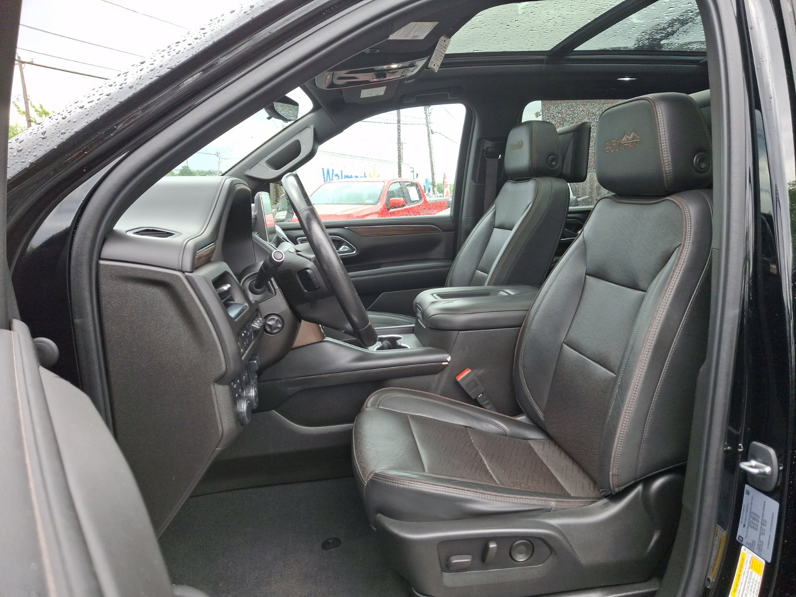Used 2021 Chevrolet Suburban High Country w/ Premium Package AWD/4WD image 14