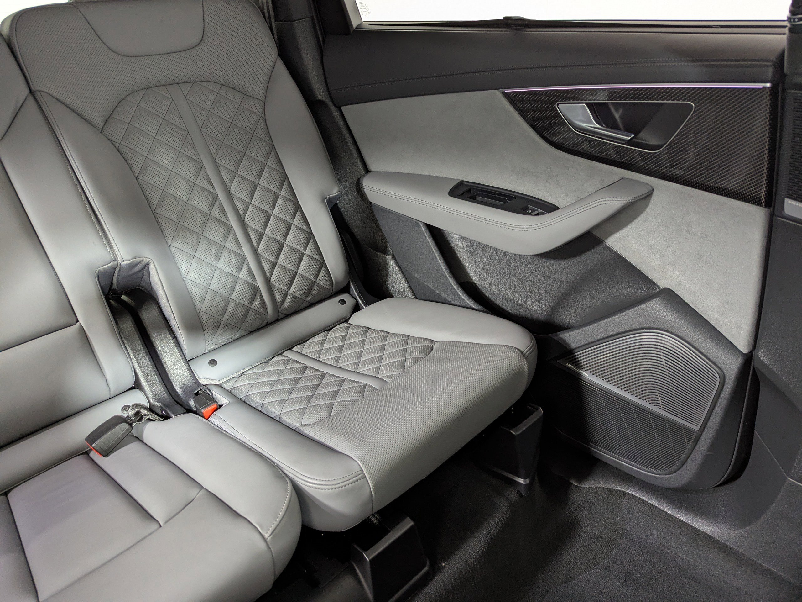 Certified 2024 Audi SQ7 Prestige image 14