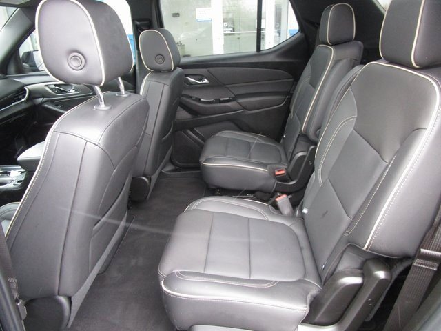 Certified 2023 Chevrolet Traverse Premier w/ Redline Edition image 18