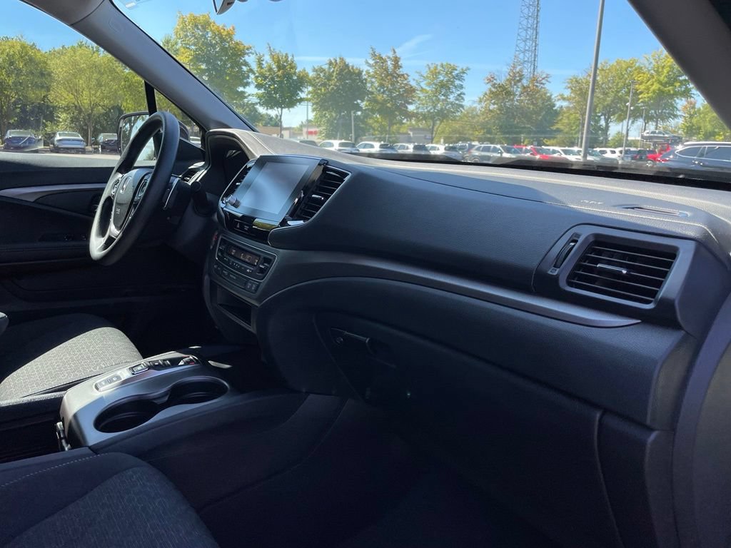 Certified 2023 Honda Ridgeline Sport image 33