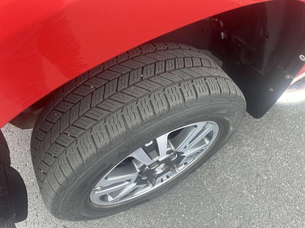 Used 2012 Toyota Tundra Limited w/ Platinum Pkg AWD/4WD image 16