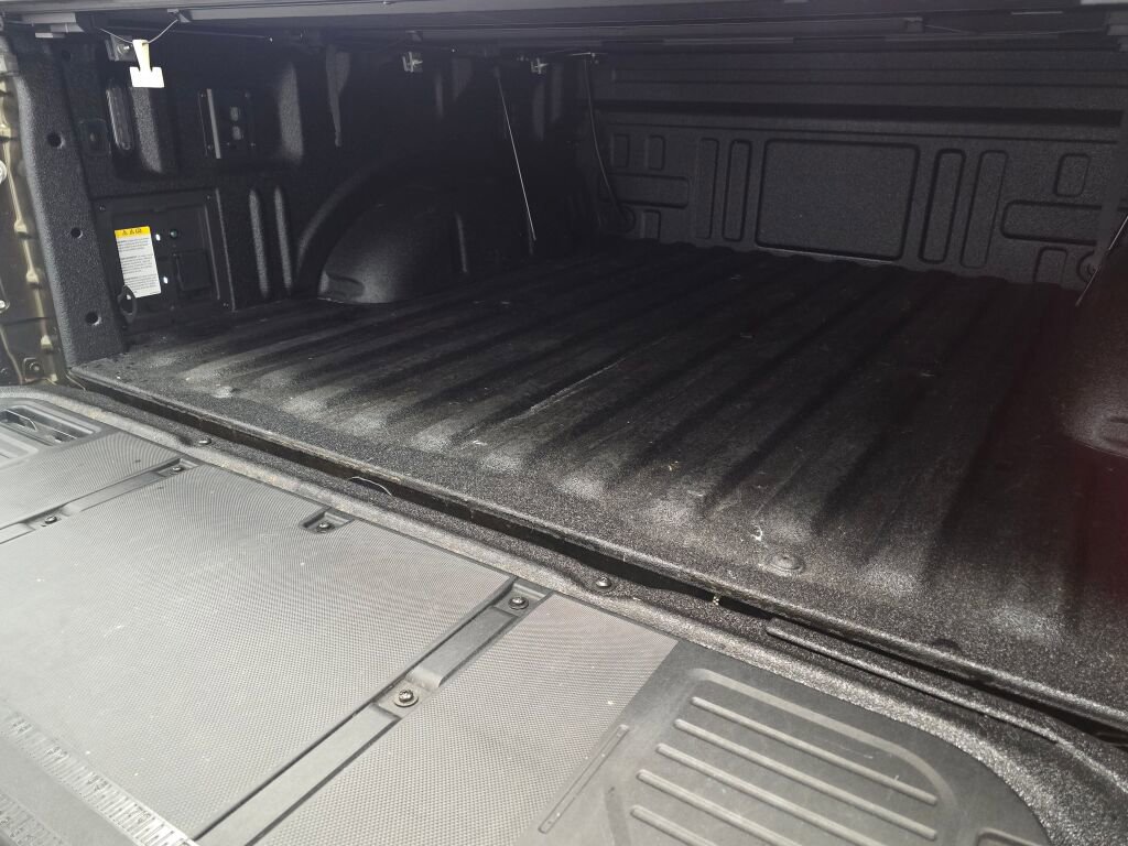 Used 2025 Ford F150 Raptor image 21