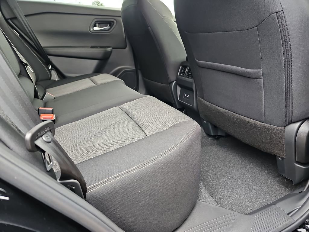New 2026 Nissan Rogue SV FWD image 13