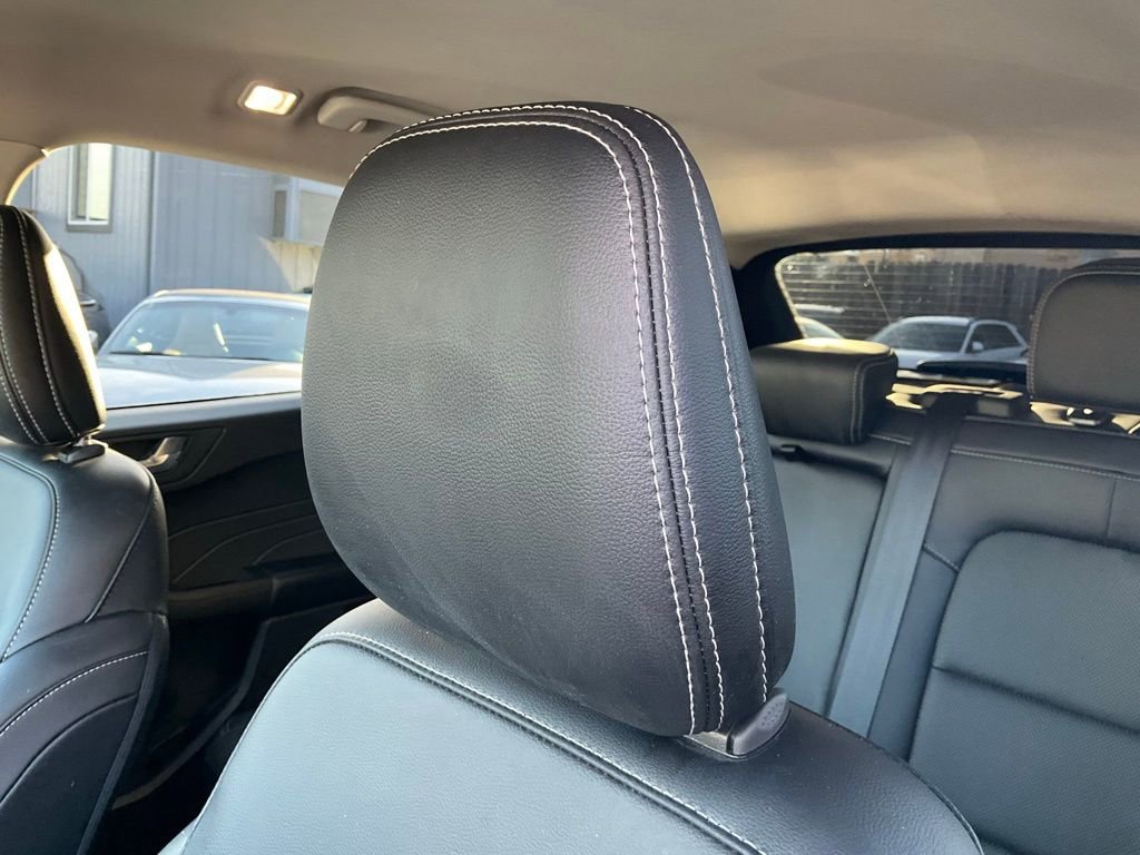 Used 2021 Ford Escape Titanium image 19