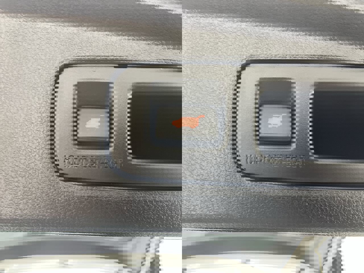 Used 2023 Honda CR-V EX-L image 5