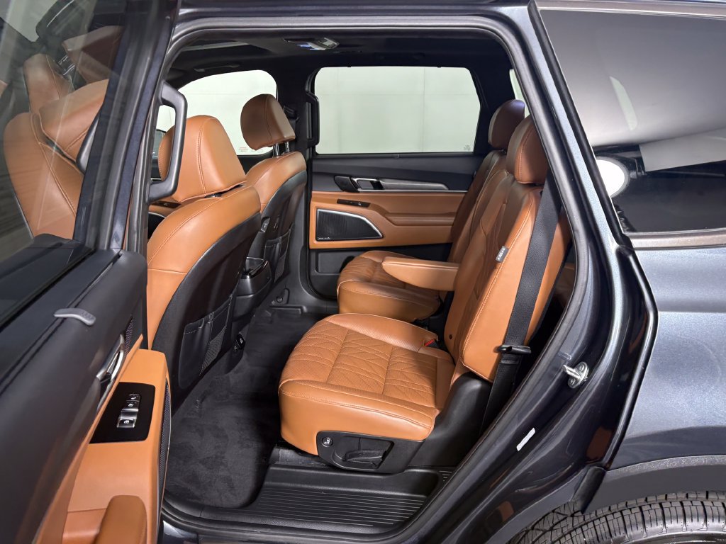 Used 2024 Kia Telluride SX Prestige X-Line AWD/4WD image 29