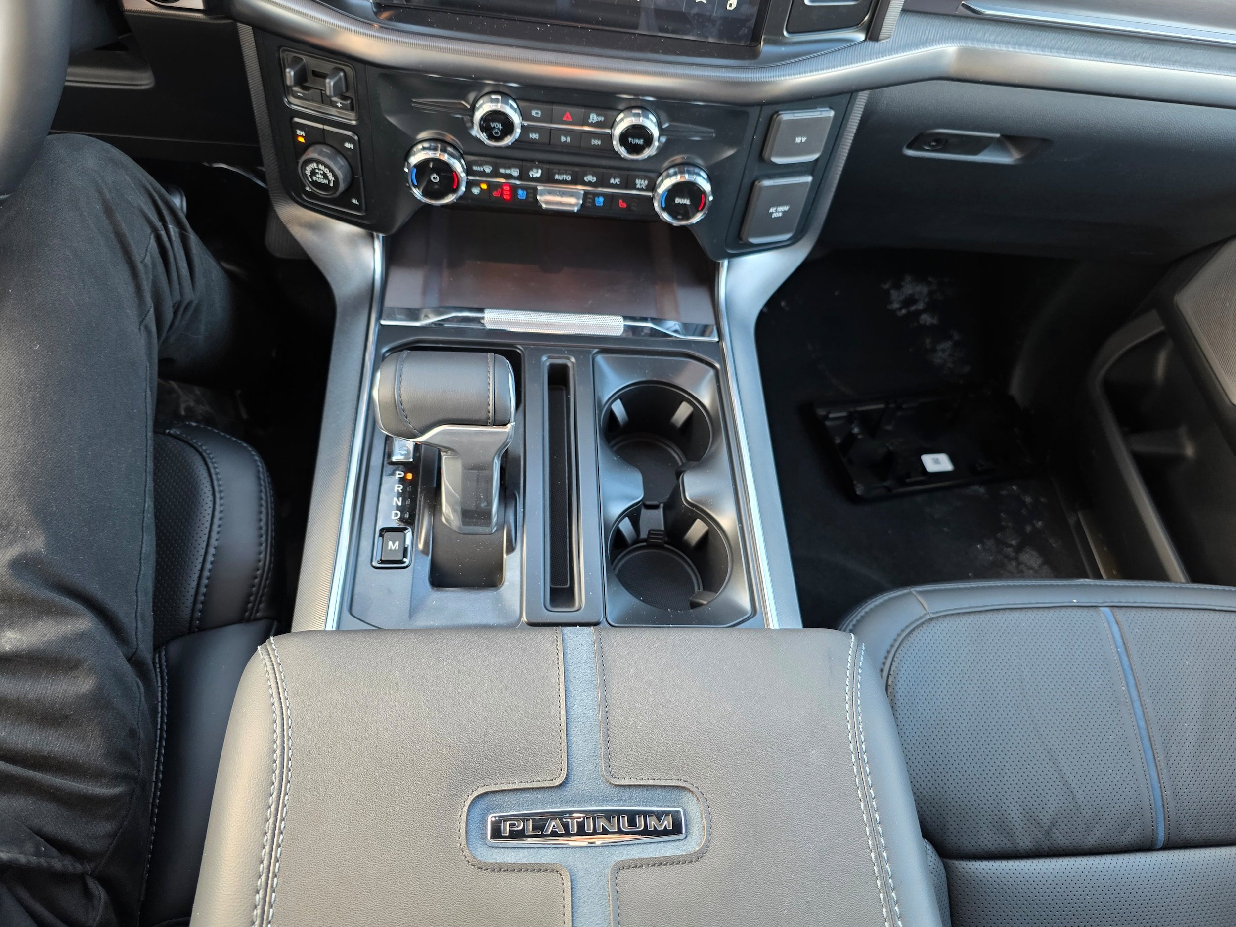 New 2025 Ford F150 Platinum w/ Equipment Group 702A High image 14