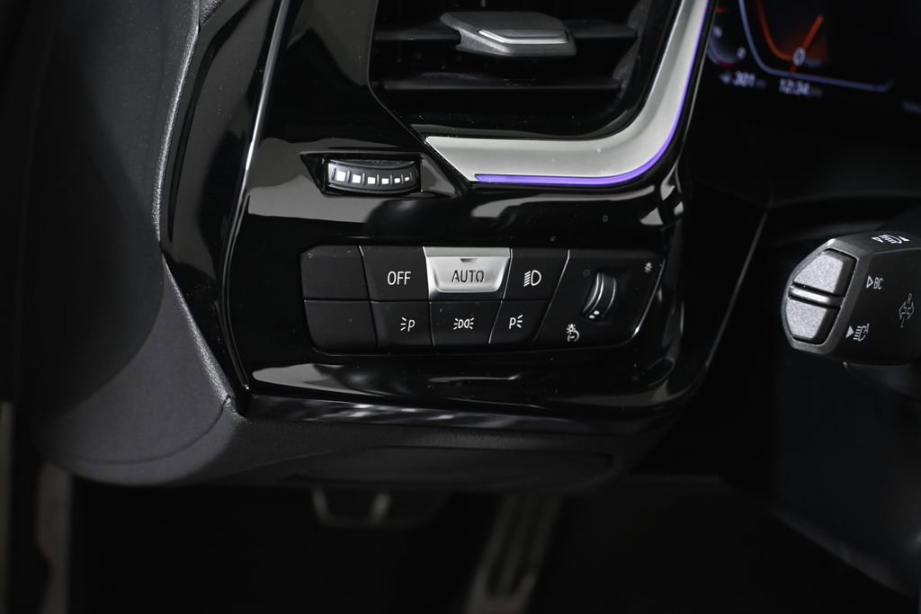 Certified 2024 BMW Z4 sDrive30i w/ Premium Package image 32