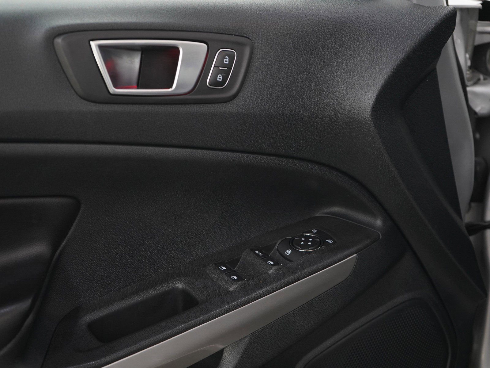 Used 2019 Ford EcoSport Titanium FWD image 20