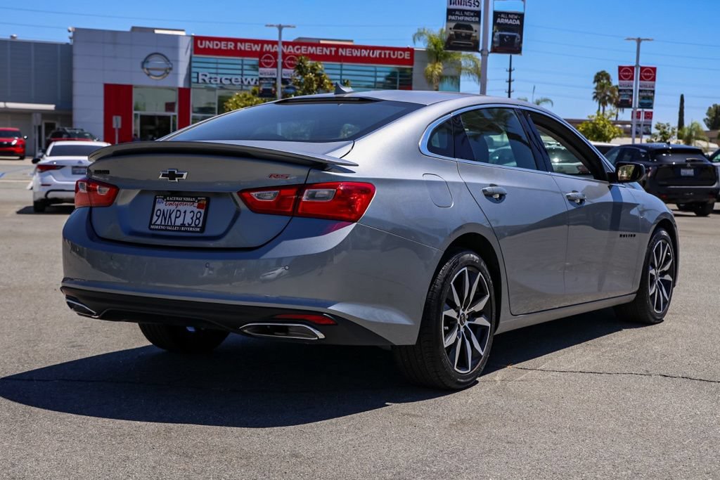 Used 2025 Chevrolet Malibu RS FWD image 4