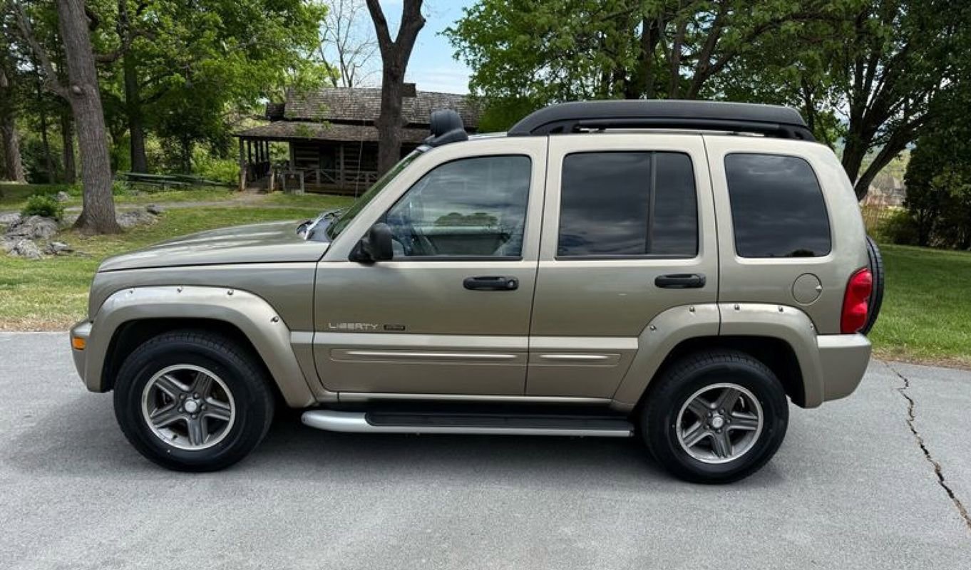 Used 2003 Jeep Liberty Renegade image 10