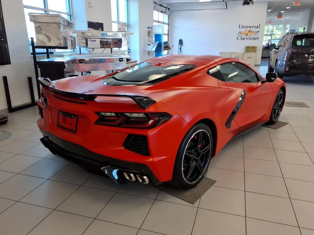 Used 2021 Chevrolet Corvette Stingray Preferred Cpe w/ Z51 Performance Package RWD image 5