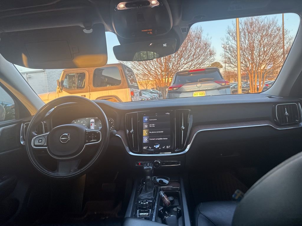 Used 2019 Volvo S60 T5 Momentum w/ Multimedia Package image 20