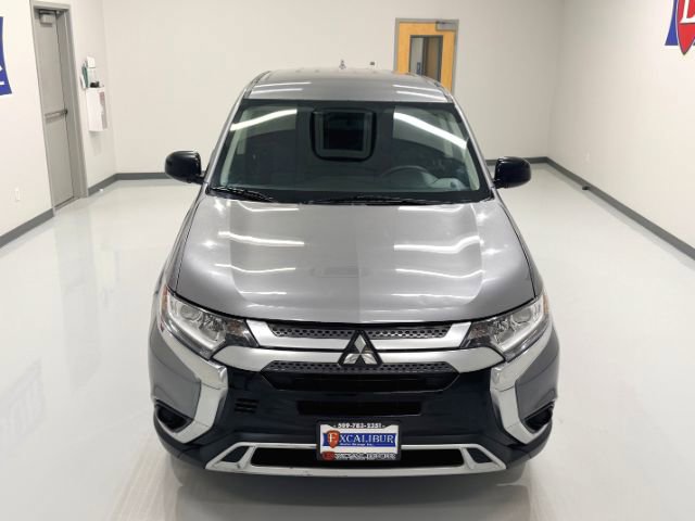 Used 2020 Mitsubishi Outlander LE AWD/4WD image 3