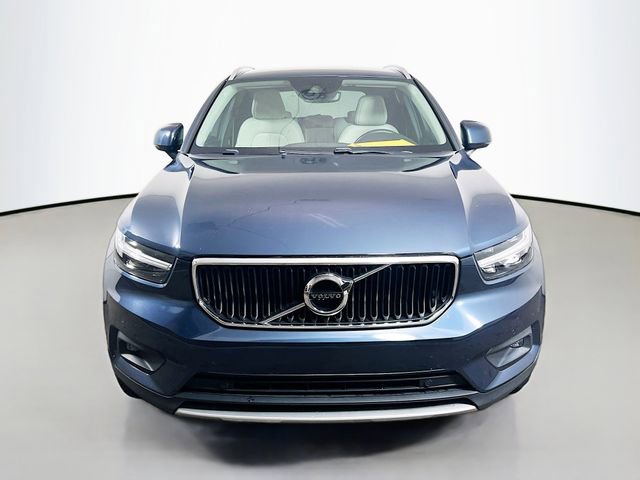 Used 2021 Volvo XC40 T5 Momentum w/ Protection Package Premier image 2