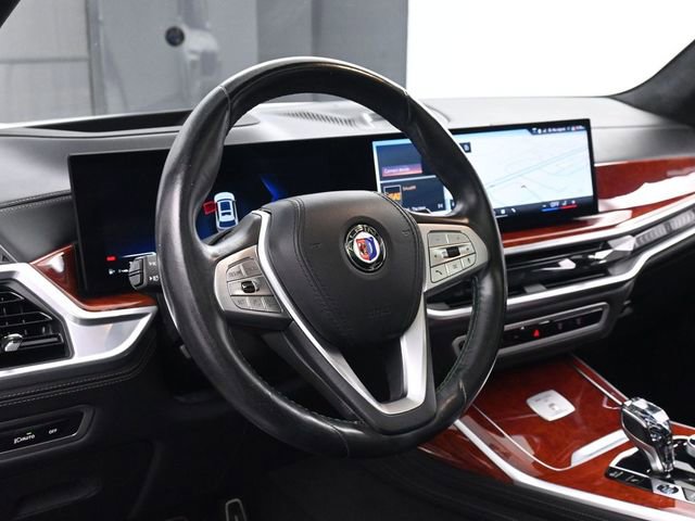 Used 2024 BMW ALPINA XB7 image 39
