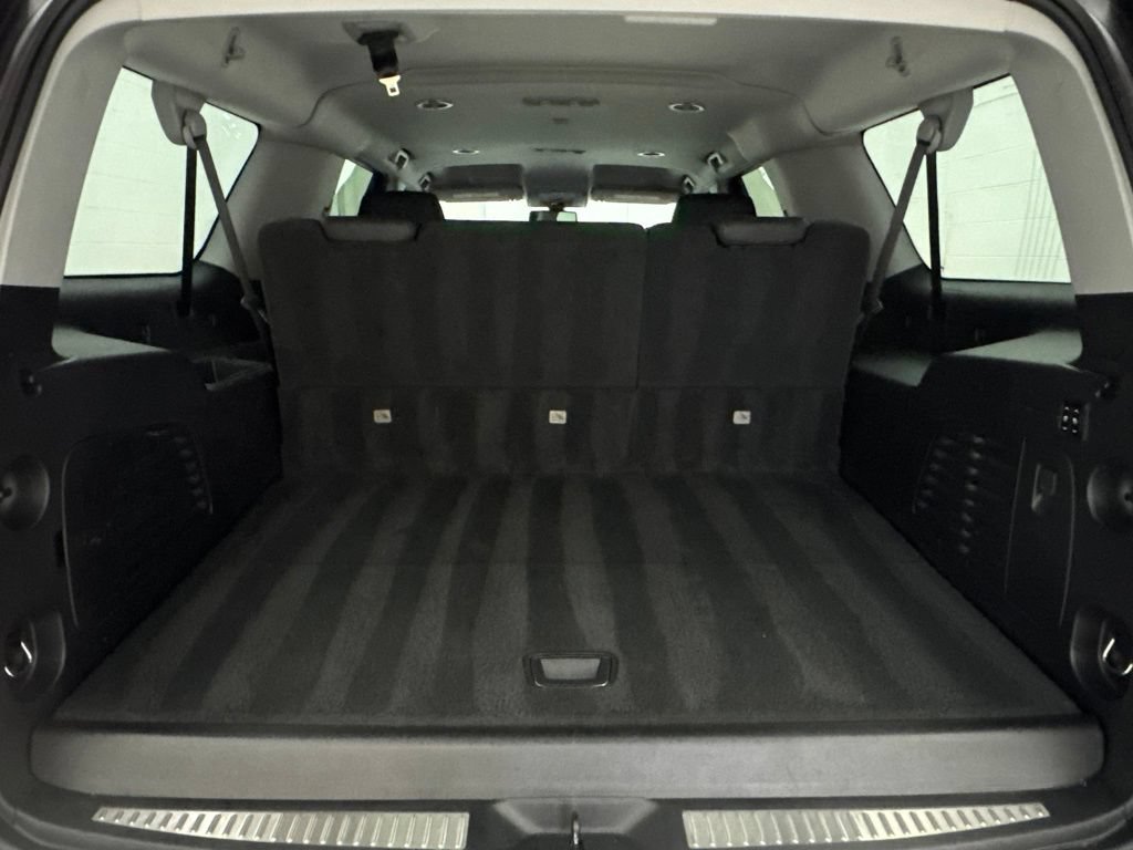 Used 2020 Cadillac Escalade ESV 4WD image 7