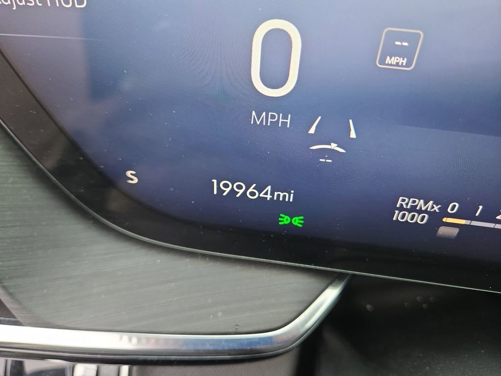 Certified 2025 Buick Envision Preferred image 14