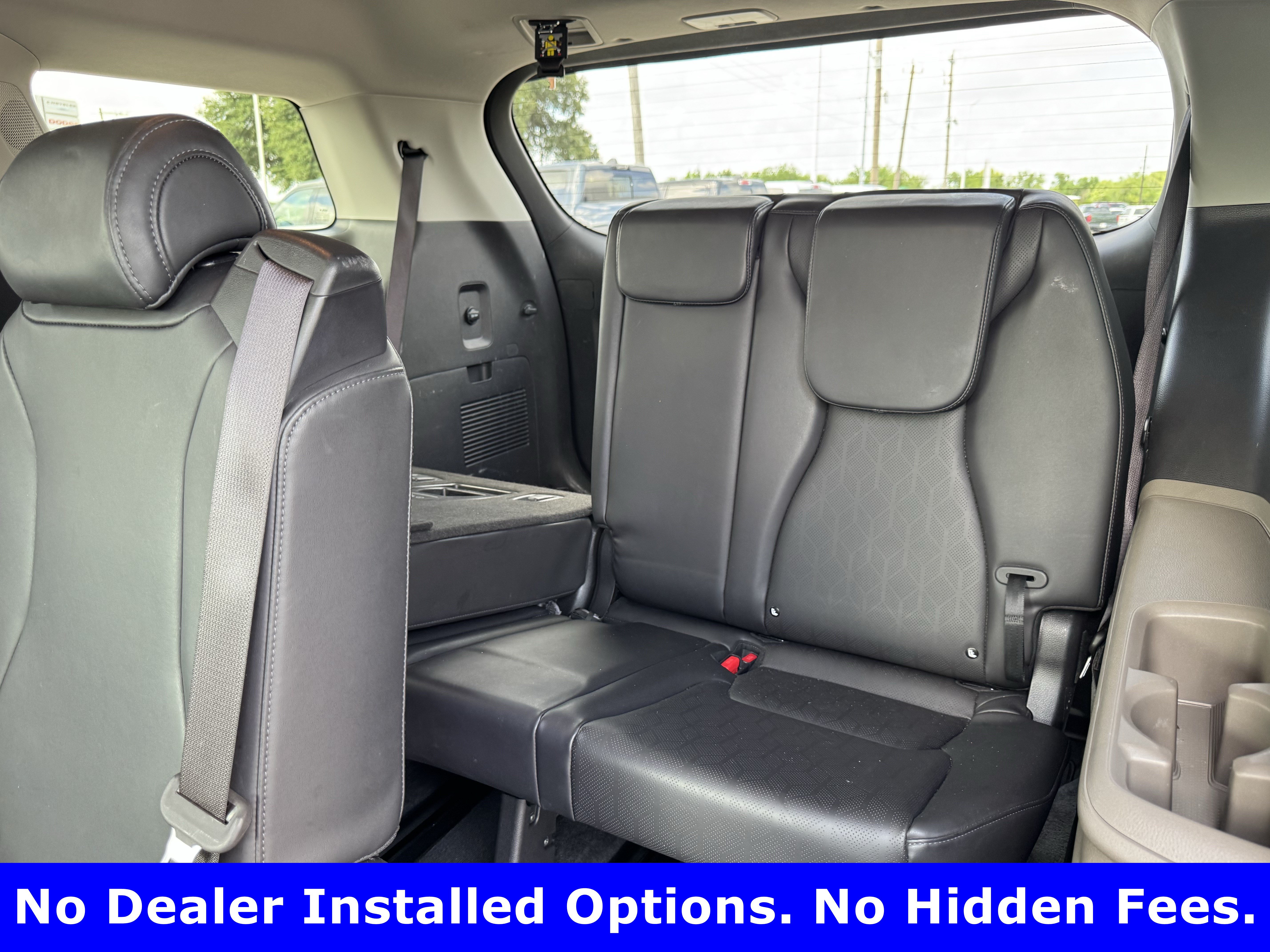 Used 2025 Kia Carnival FWD image 26