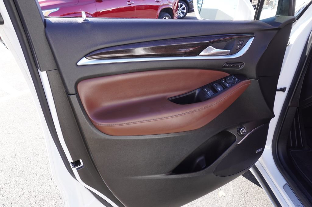 Used 2020 Buick Enclave Avenir w/ Avenir Technology Package image 16