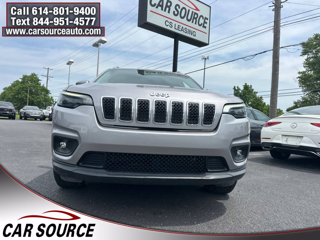 Used 2019 Jeep Cherokee Latitude Plus w/ Cold Weather Group AWD/4WD image 2